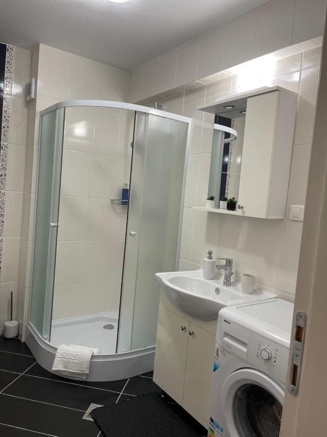 Welcome To Bucharest Airport Residences & Therme-Self Check-In Otopeni Buitenkant foto
