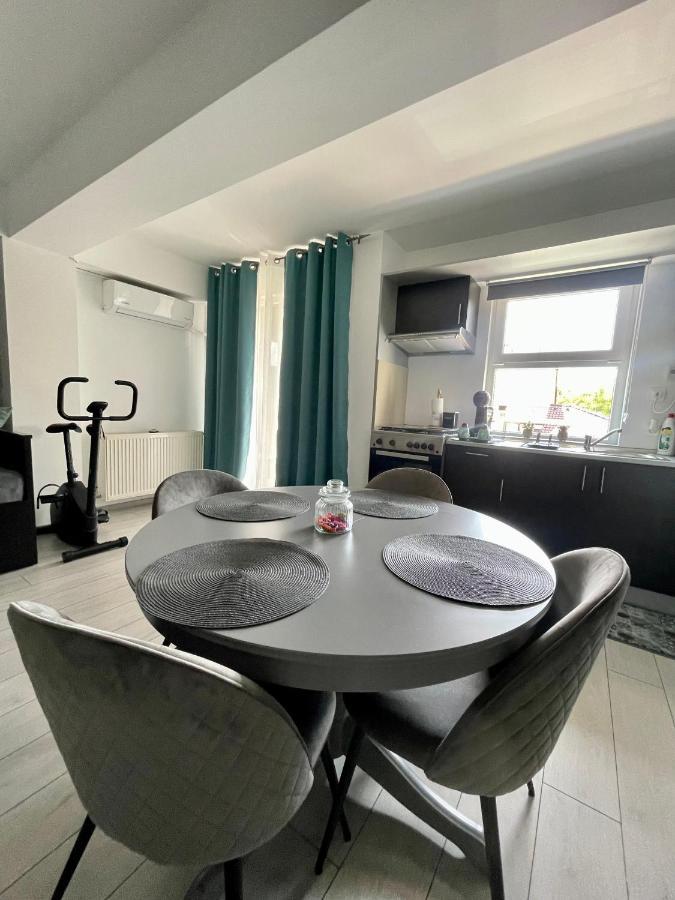 Welcome To Bucharest Airport Residences & Therme-Self Check-In Otopeni Buitenkant foto
