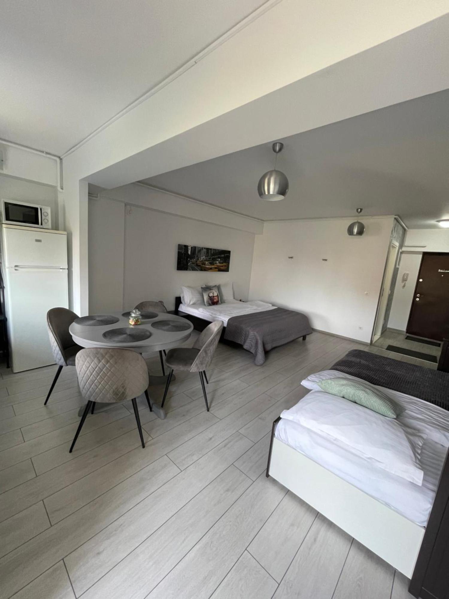 Welcome To Bucharest Airport Residences & Therme-Self Check-In Otopeni Buitenkant foto