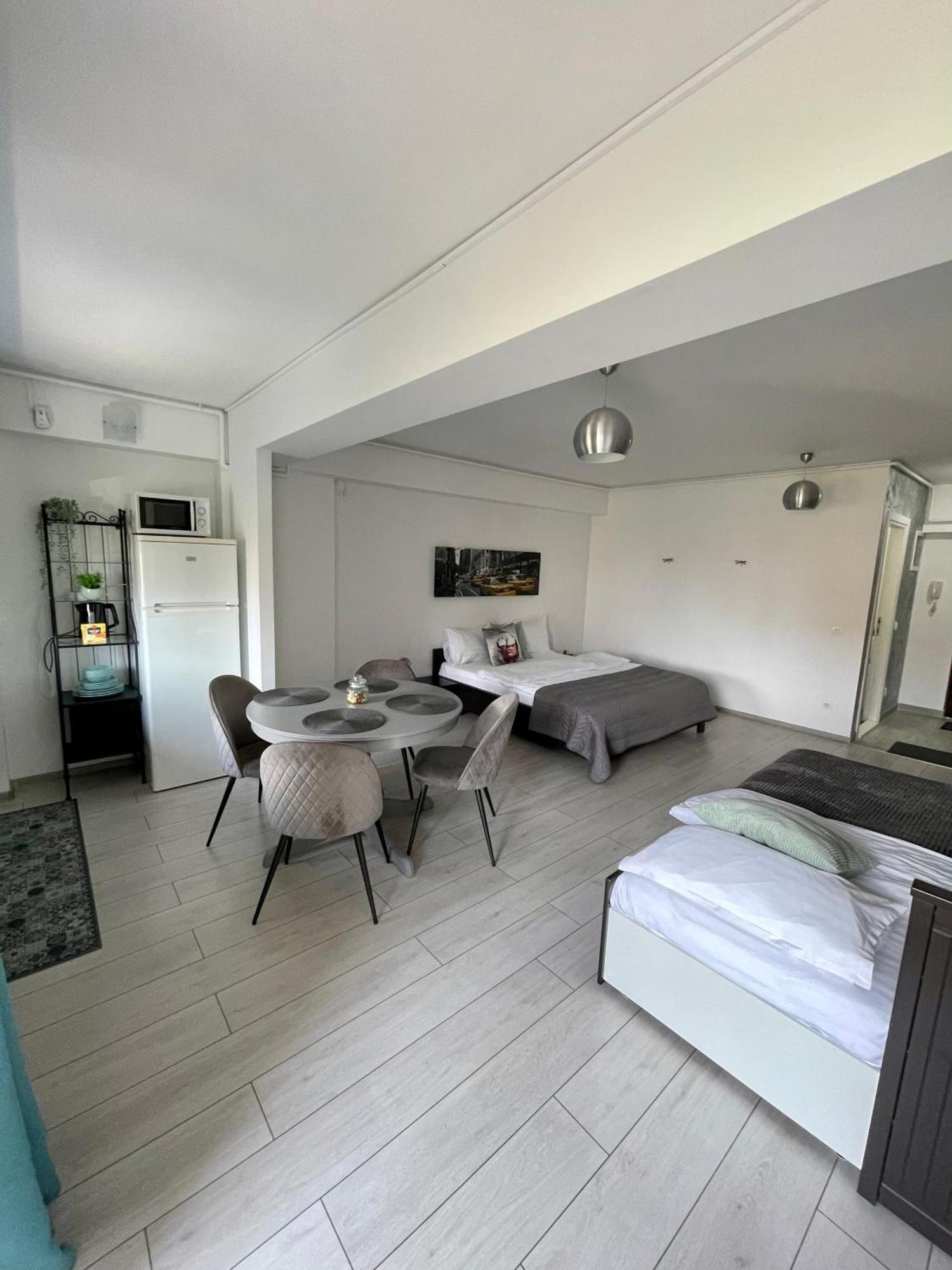 Welcome To Bucharest Airport Residences & Therme-Self Check-In Otopeni Buitenkant foto
